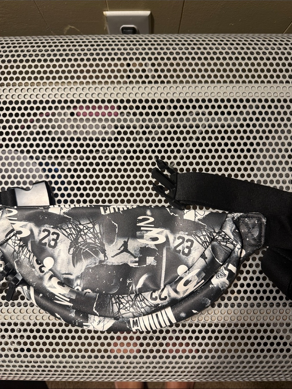Jordan Black & White Graphic Waist Pack